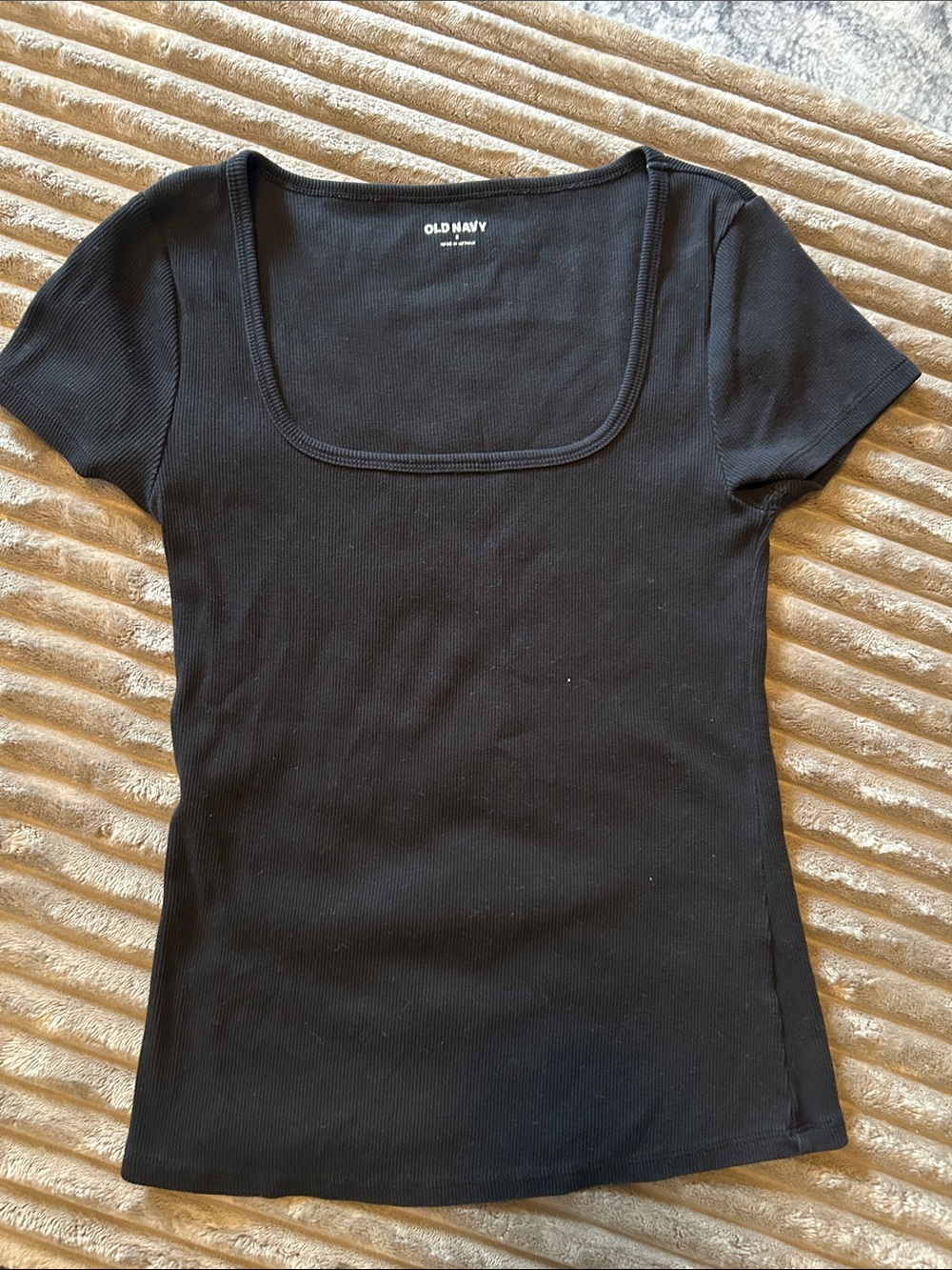 Old Navy Black Short-Sleeve Ribbed Square Neck Tee
